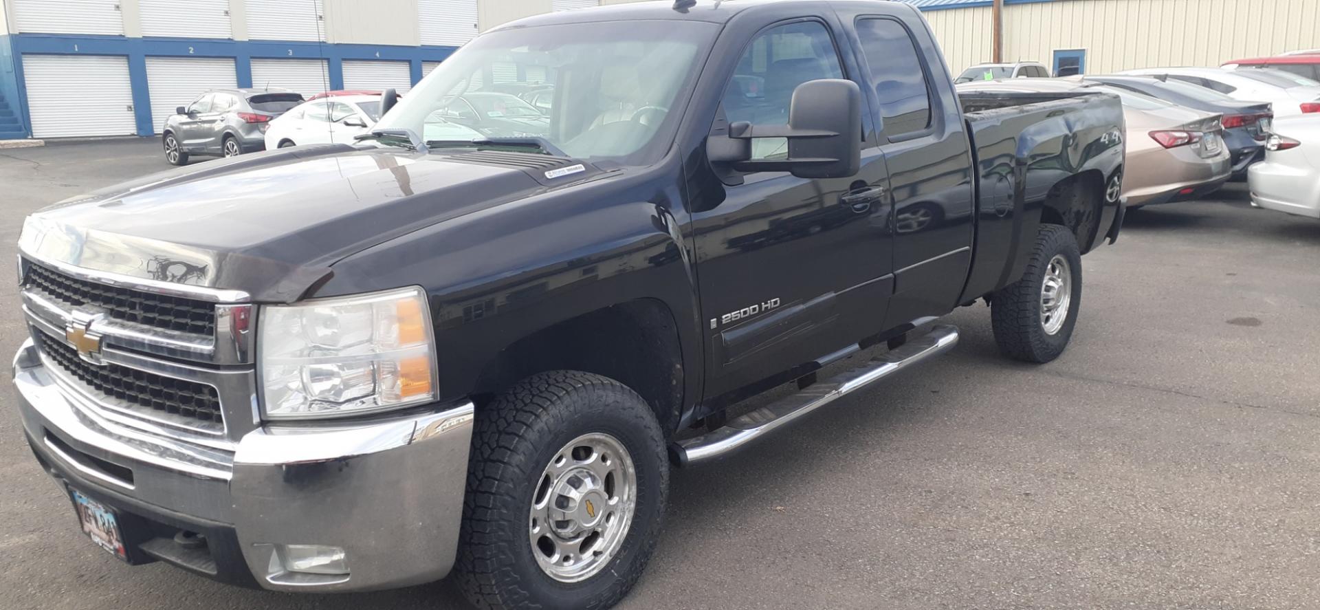 2007 Chevrolet Silverado 2500HD (1GCHK296X7E) , located at 2015 Cambell Street, Rapid City, SD, 57701, (605) 342-8326, 44.066433, -103.191772 - Photo#1